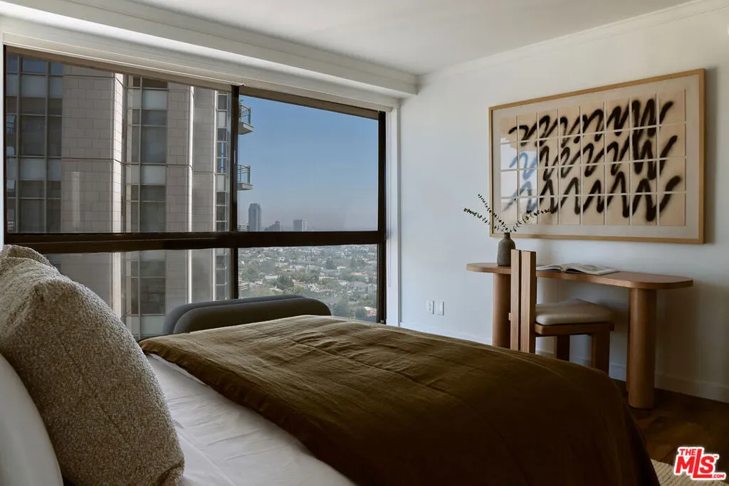 10790 Wilshire Boulevard 1603, Los Angeles, California 90024 home-pic-20